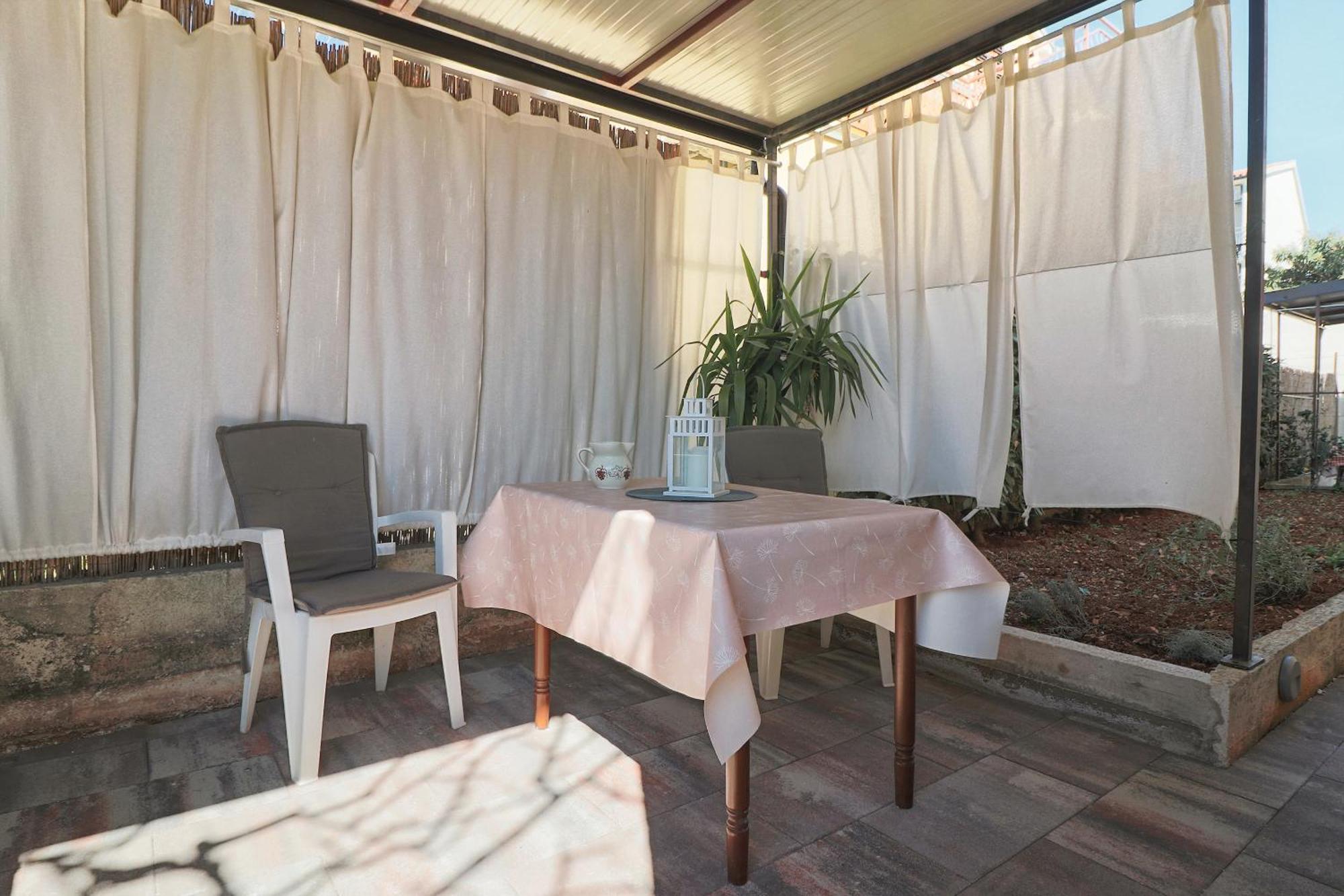 Studio Apartman Edy 3 Πούλα Εξωτερικό φωτογραφία