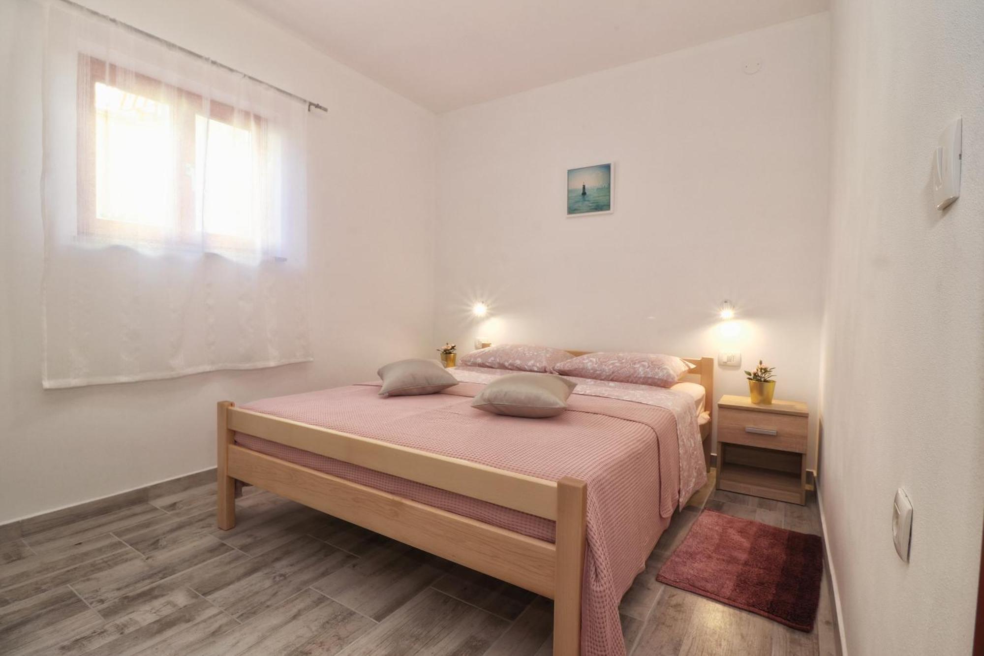 Studio Apartman Edy 3 Πούλα Εξωτερικό φωτογραφία